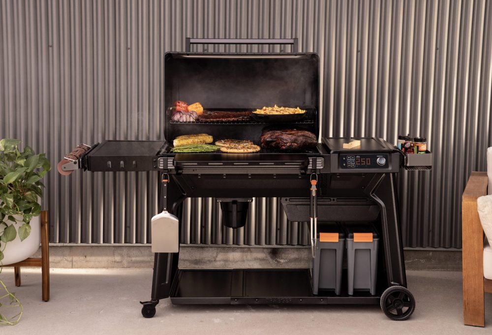 Traeger Woodridge Pro Pellet Grill